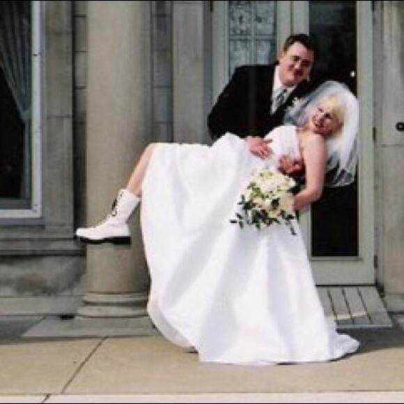 Dr. Martens RARE wedding 1c57 rose etched tall 14 hole ribbon laced boots - Picture 16 of 16